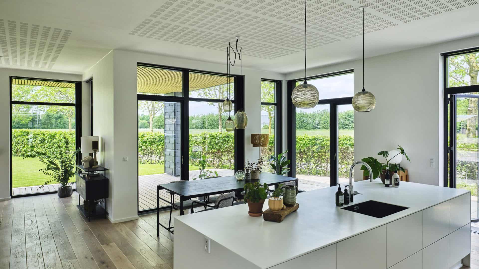 1.Top_Casement-1920x1080